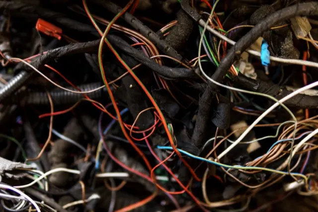 Aluminium in Overhead Lines and Power Cables — How Scrap Buying Works After Dismantling